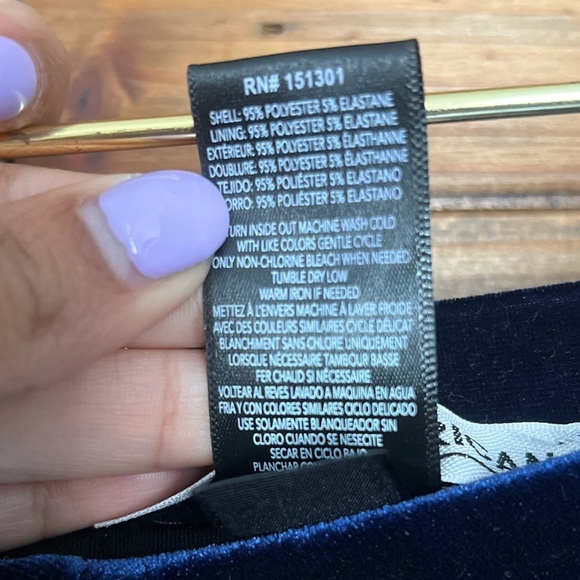 Good American Ruched Velvet Skirt size 3 color blue - Picture 10 of 10